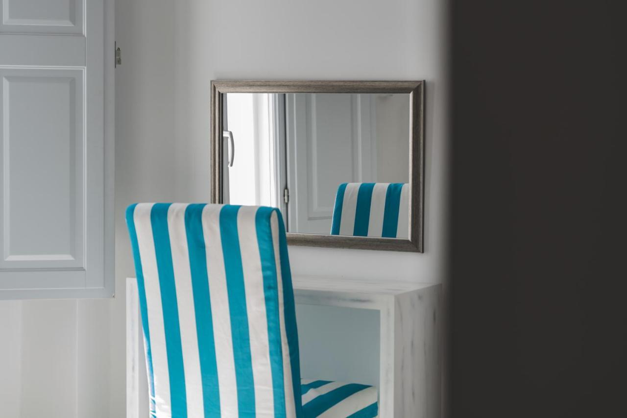 Hotel Central Fira Suites 3*